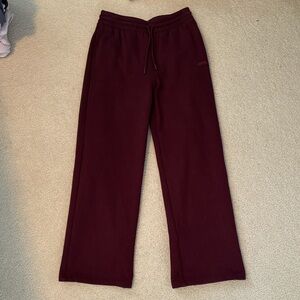 Aritzia Cozy Sweatfleece Boyfriend Wide Sweatpant